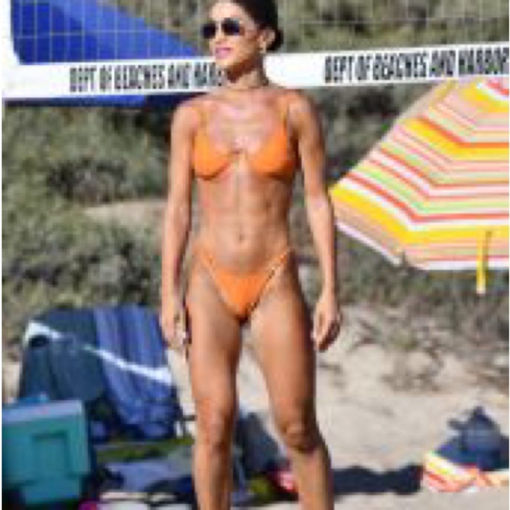 revolve camila coelho tango orange bikini top XS - Picture 5 of 8